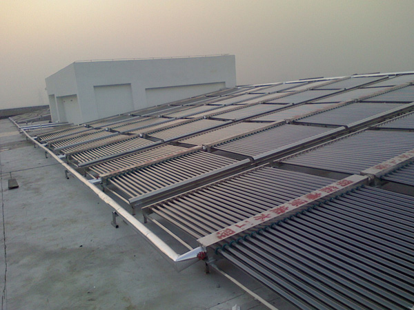 真空管式太阳能热水工程