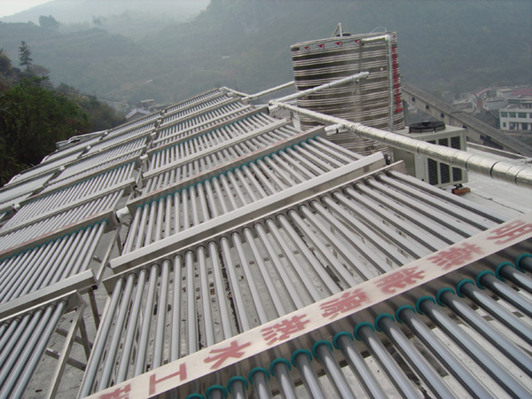 益阳安化清塘煤太阳能空气源热水项目